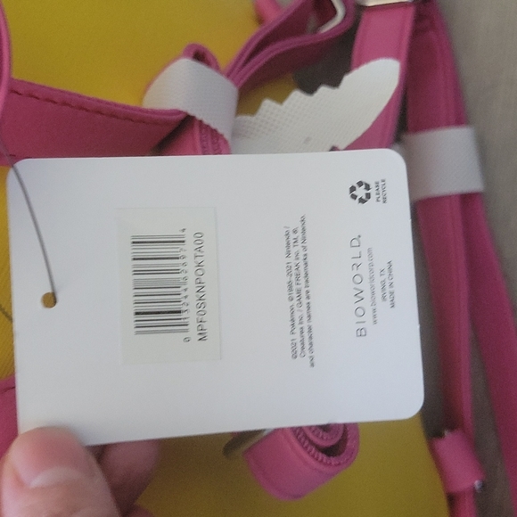 NWT Pokémon Pikachu mini backpack - Picture 8 of 8